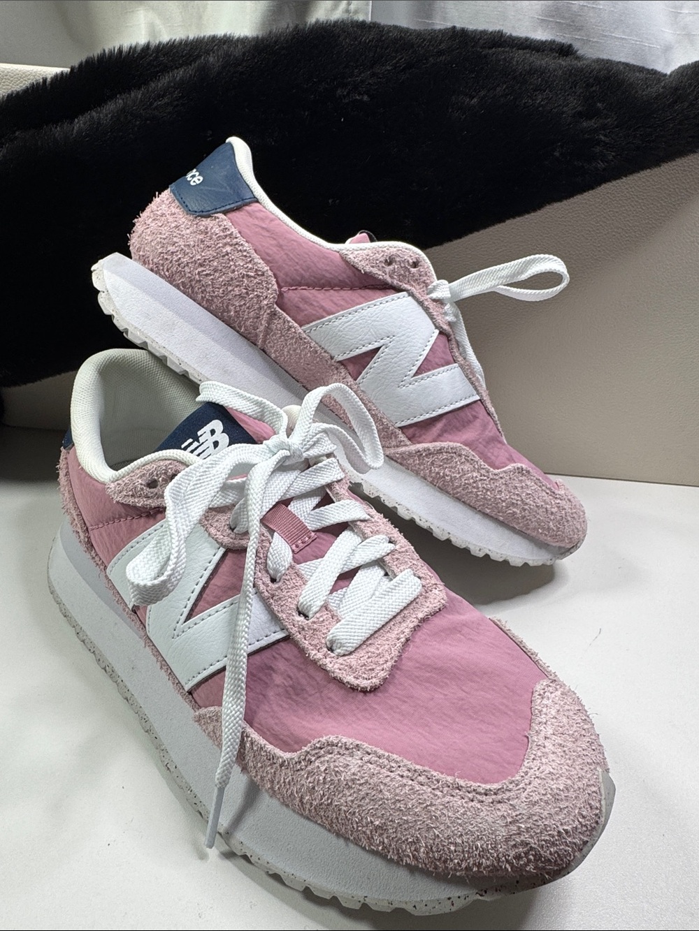 New Balance 237 Sneaker - Women's size 8.5 - Picture 12 of 12